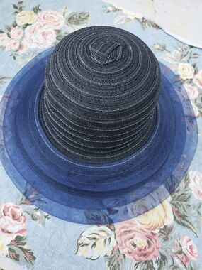 Classic Navy Wide-Brim Women's Sun Hat